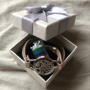 Essential Oil Diffusing Rose Gold Leather Bracelet